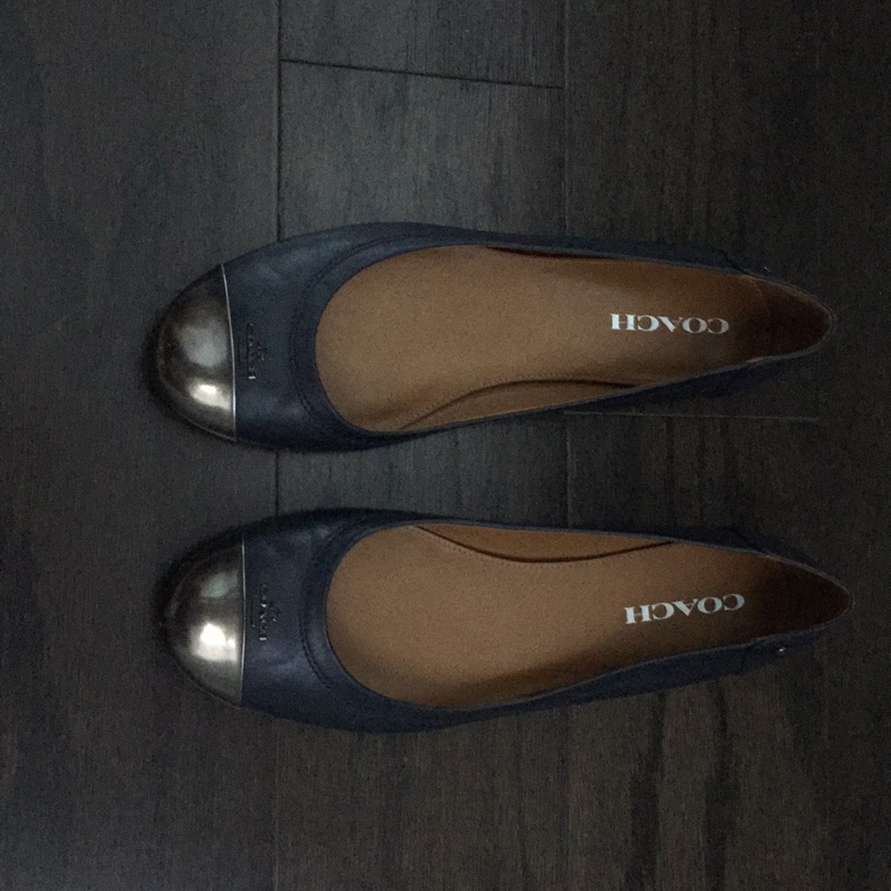 Coach flats